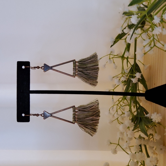 Vintage Style Tassel Earrings - Picture 4 of 5